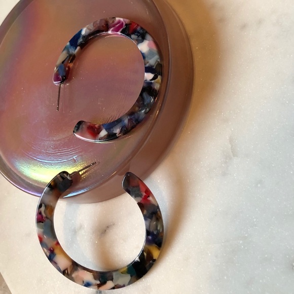 The Penelope - Colorful Resin Hoops! - Picture 5 of 6